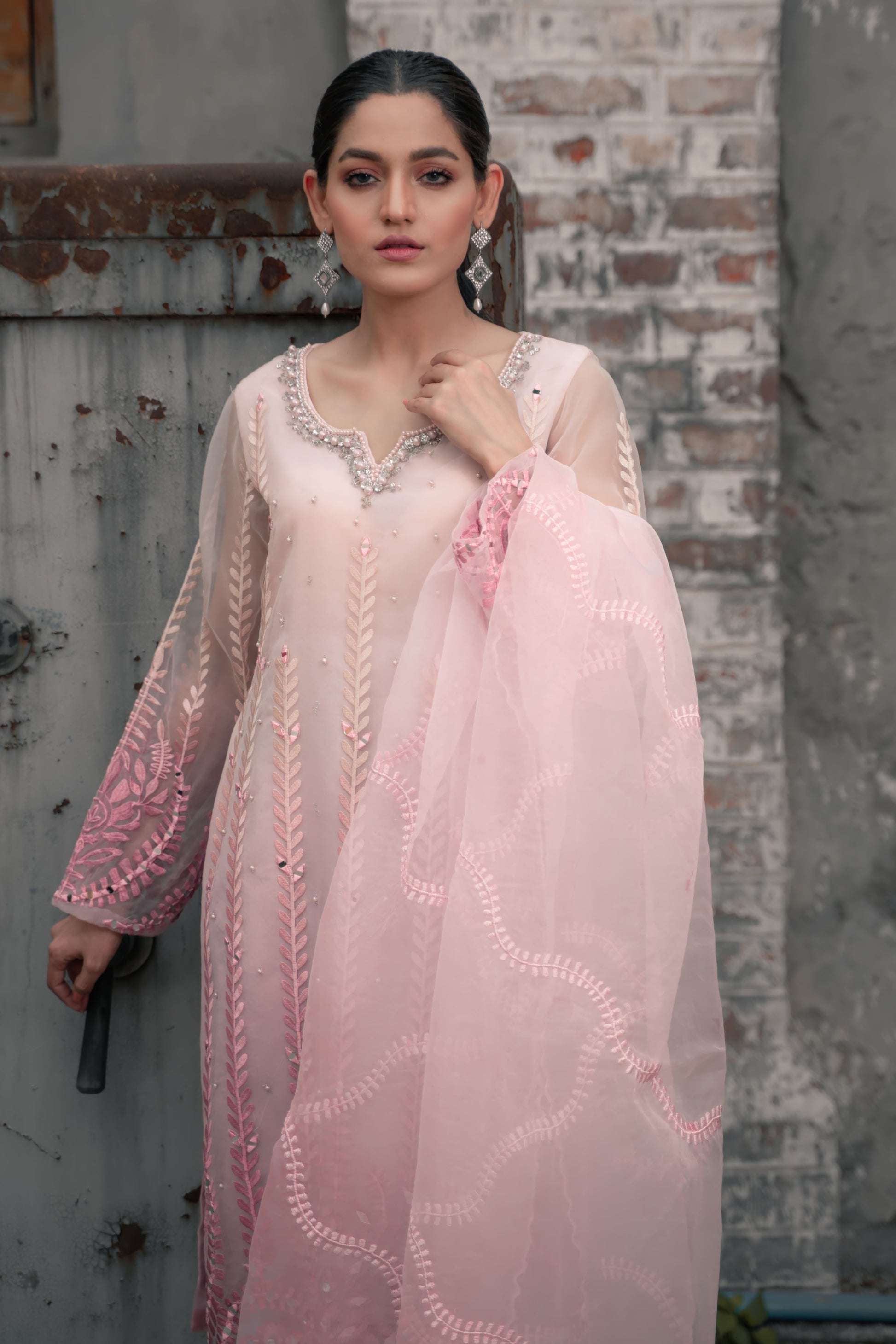 Calla lily (SD-16) - suidhagaofficial