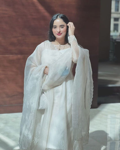 White Rose - suidhagaofficial